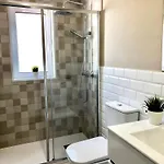 Centrico, Acogedor Y Luminoso Apartman