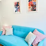 Centrico, Acogedor Y Luminoso *