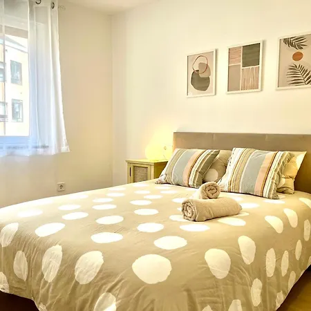 Centrico, Acogedor Y Luminoso