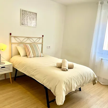 Centrico, Acogedor Y Luminoso Apartman